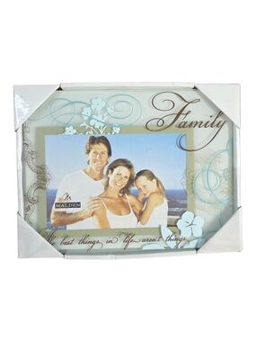 Malden Family Photo Frame in Light Blue and Cream Floral Motif